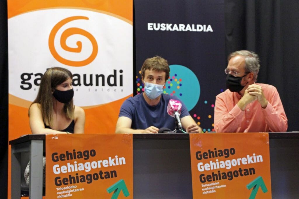 Euskararen alde aritu direnen lorpenak aitortzeko ekitaldia, hilaren 26an, Leidorren 5
