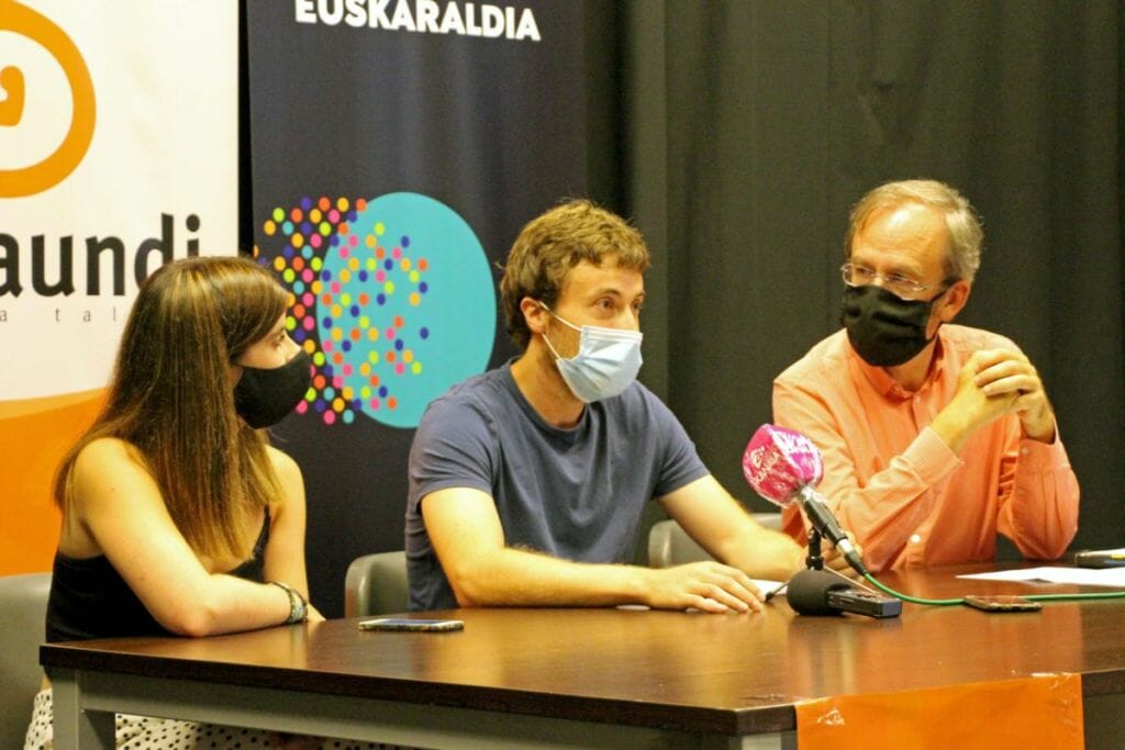 Euskararen alde aritu direnen lorpenak aitortzeko ekitaldia, hilaren 26an, Leidorren 7