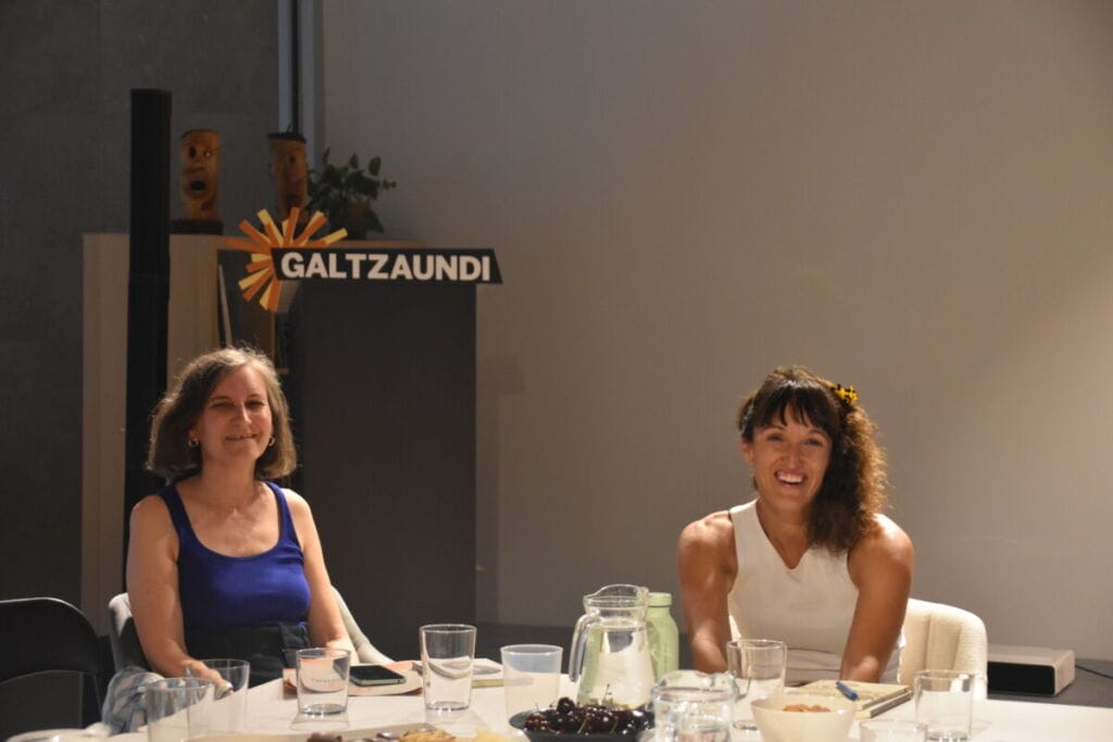 Uxue Alberdi etorri da Galtzaundira 'Hetero' bere eleberriaz hitz egitera 1