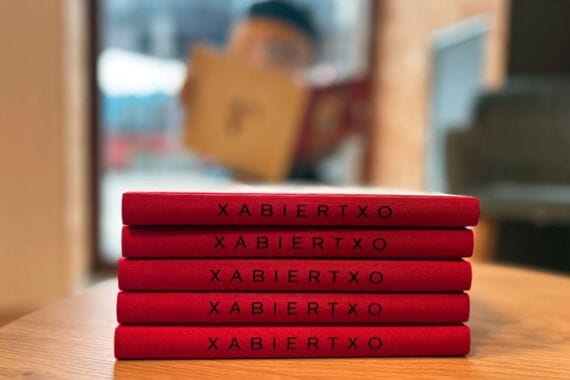 Xabiertxo liburuaren bost ale zozketatuko ditugu 9