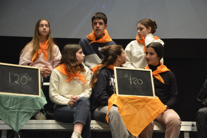 Bota erantzuna! gazteentzako lehiaketak baditu irabazleak 15